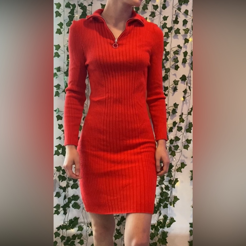Red/orange Cooperative Ling Sleeve Dress Size Medium